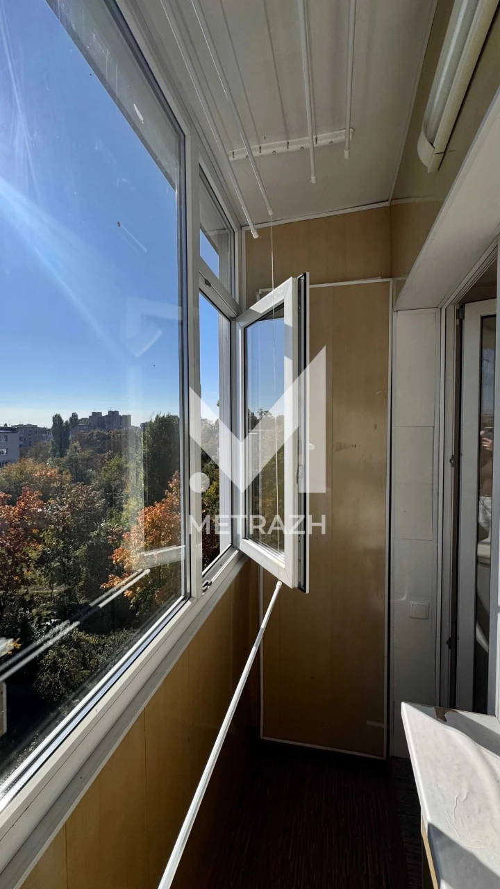 For Sale: 2-bedroom apartment with renovation and furniture near Rost