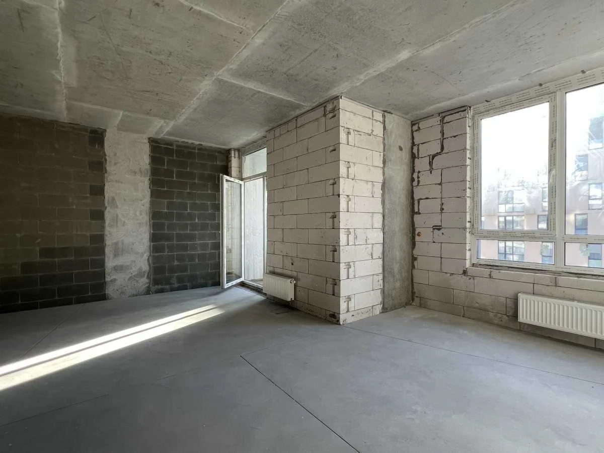 3-room apartment for sale 78 m², Salyutna St., 2