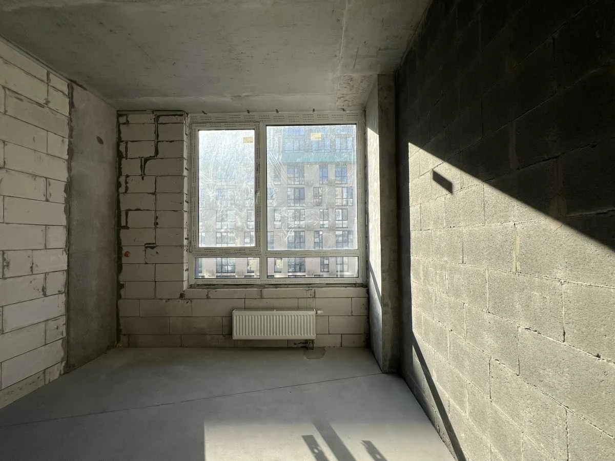 3-room apartment for sale 78 m², Salyutna St., 2