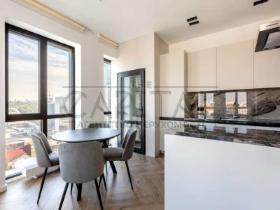Apartment. Antonovicha st, Kyiv