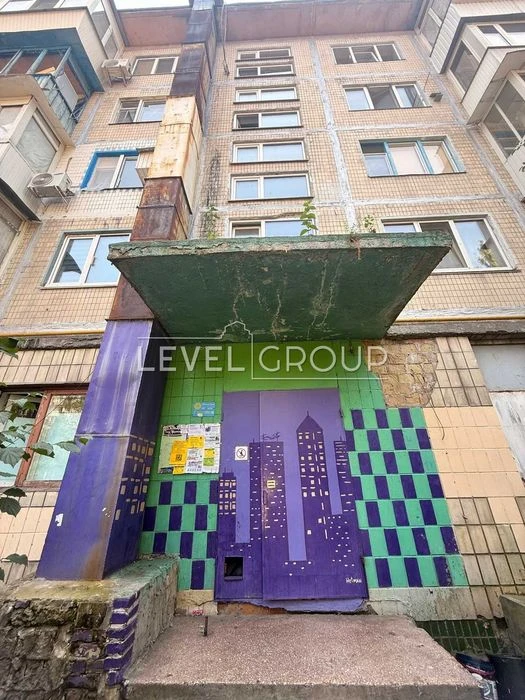 Продаж 2-кімнатної квартири у Деснянському районі, Лісовий м