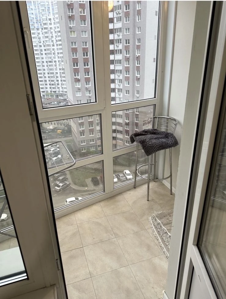 Продажа 1-комнатной квартиры в ЖК "Патріотика" ул. Бориса Гми