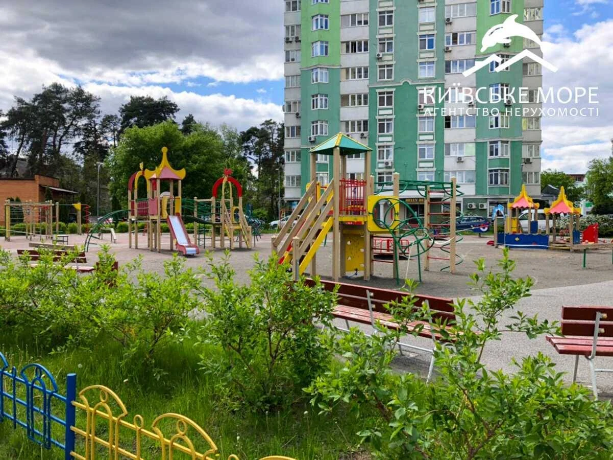 Продається 2-кімнатна квартира, Київ, Дніпровський район, вул. Воскресенська, 14