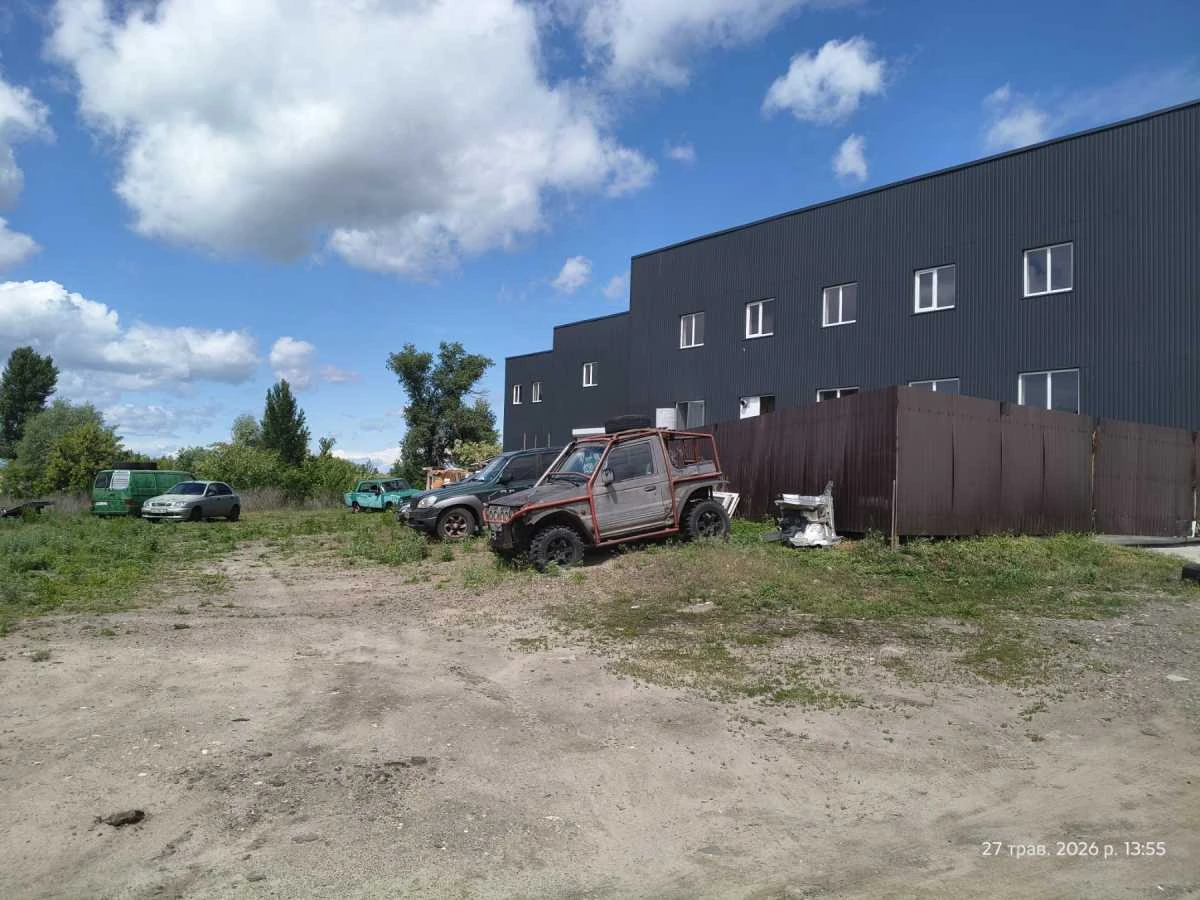 Продаж ділянки під індивідуальне житло 7.76