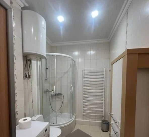 В продажу 1-кім. квартира Академічна / парк Перемоги.