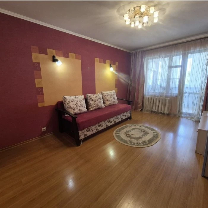 Продам 2ух.ком квартиру по Автозаводск 25000$ торг ой