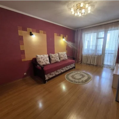 Продам 2ух.ком квартиру по Автозаводск 25000$ торг ой