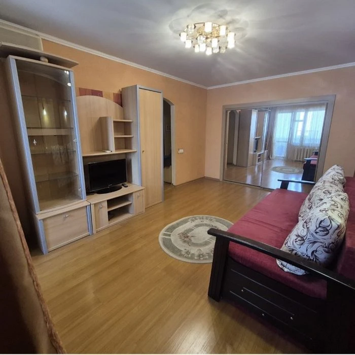 Продам 2ух.ком квартиру по Автозаводск 25000$ торг ой