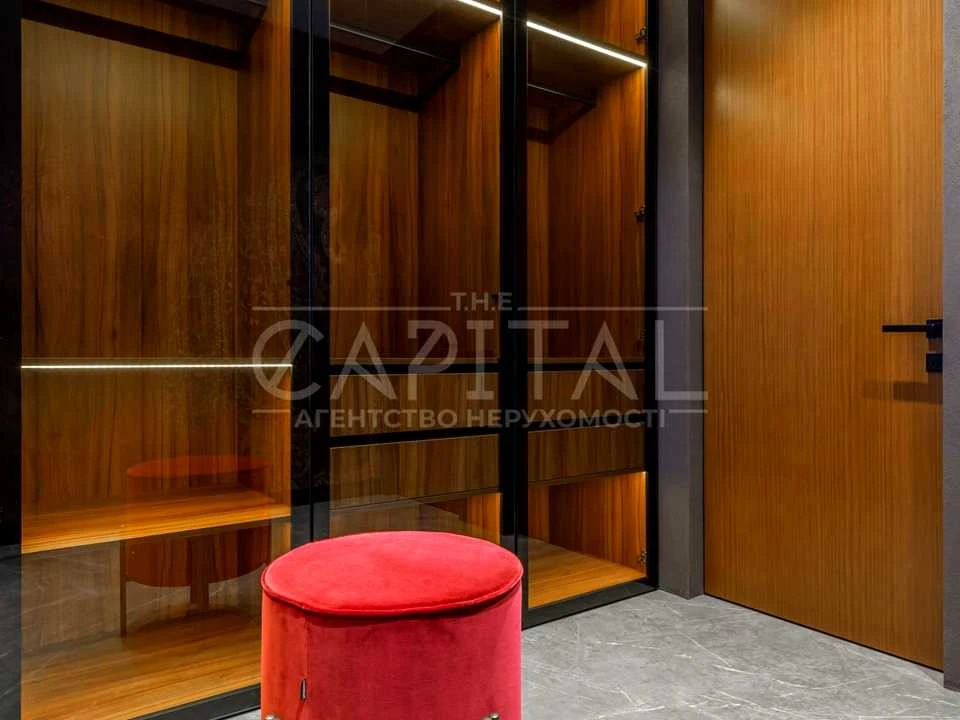 Apartment. Besarestsky Prospect.