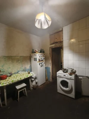 Продаж 3-кімн кв Малий ринок вул Шкільна