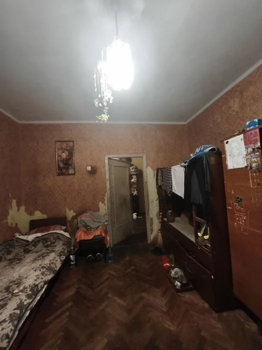Продаж 3-кімн кв Малий ринок вул Шкільна