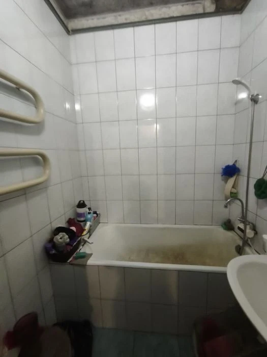 Продаж 3-кімн кв Малий ринок вул Шкільна