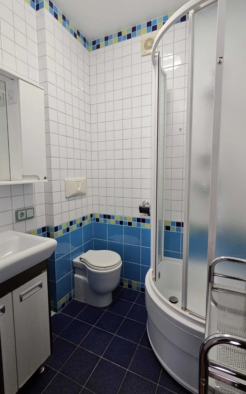 Staronadniczka, 4-A. Pechersk. Metro Pecherska. Apartment 43