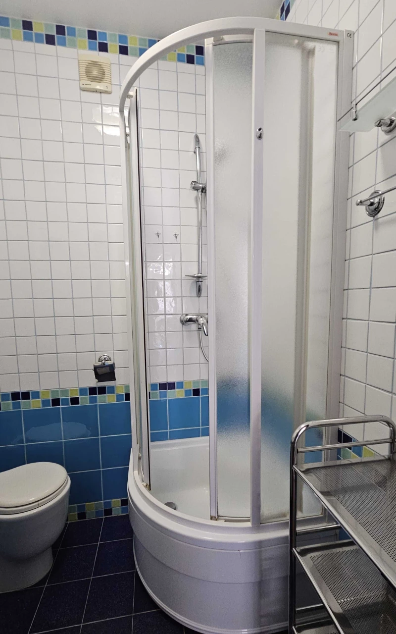 Staronadniczka, 4-A. Pechersk. Metro Pecherska. Apartment 43