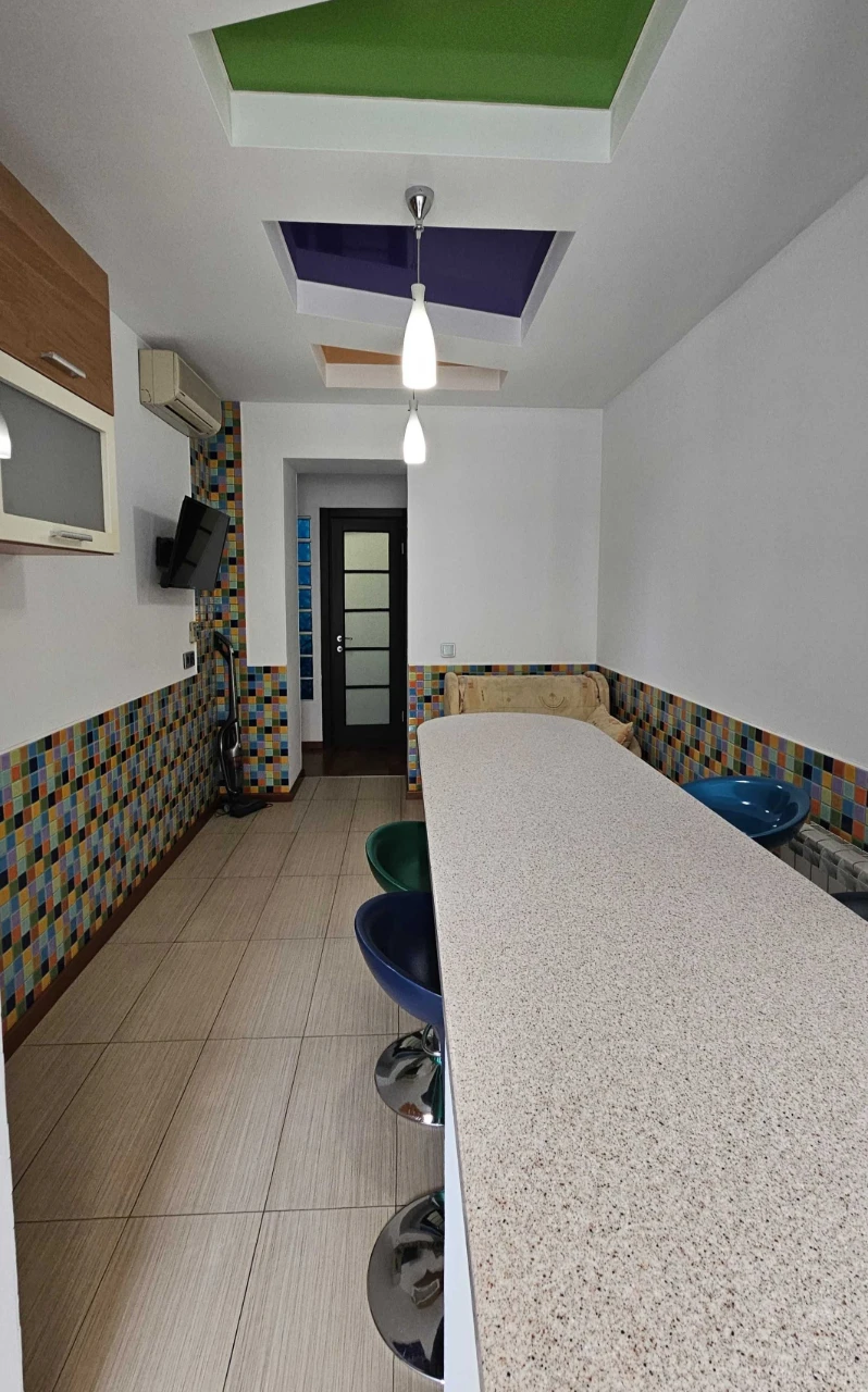 Staronadniczka, 4-A. Pechersk. Metro Pecherska. Apartment 43