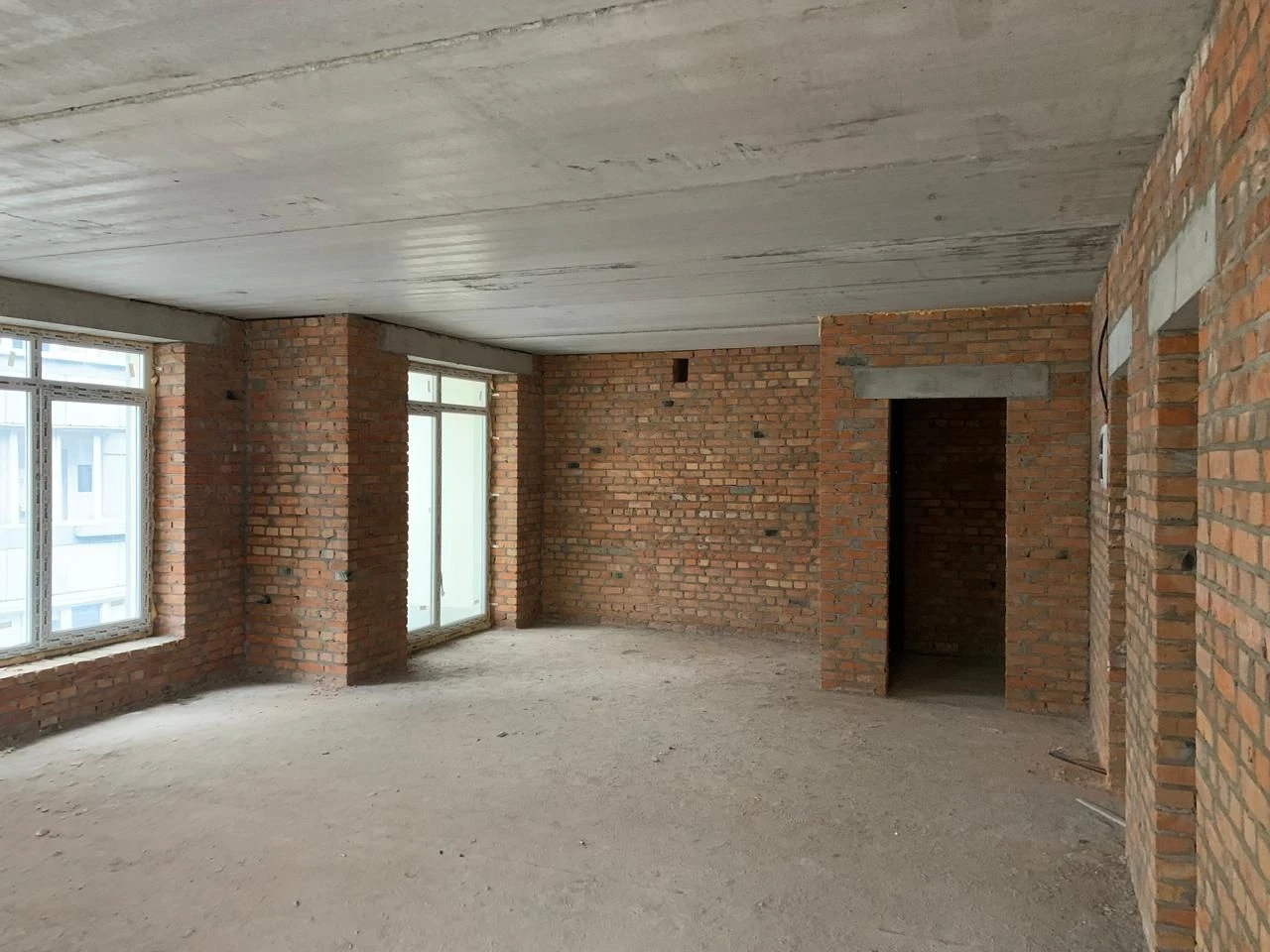 Sale of a 1-bedroom apartment 36 sq m, Makiyivska St. 17