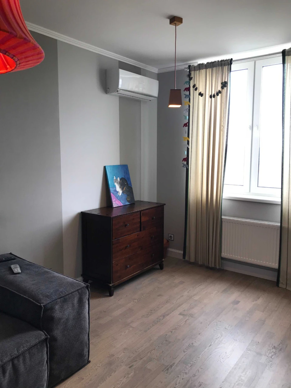 Продам 2-х кв. с дизайнерским ремонтом -Закревского,103