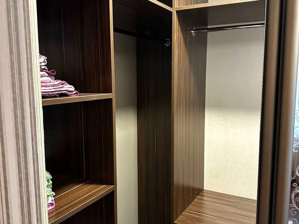 Apartment. Verkhovna Rada Blvd.