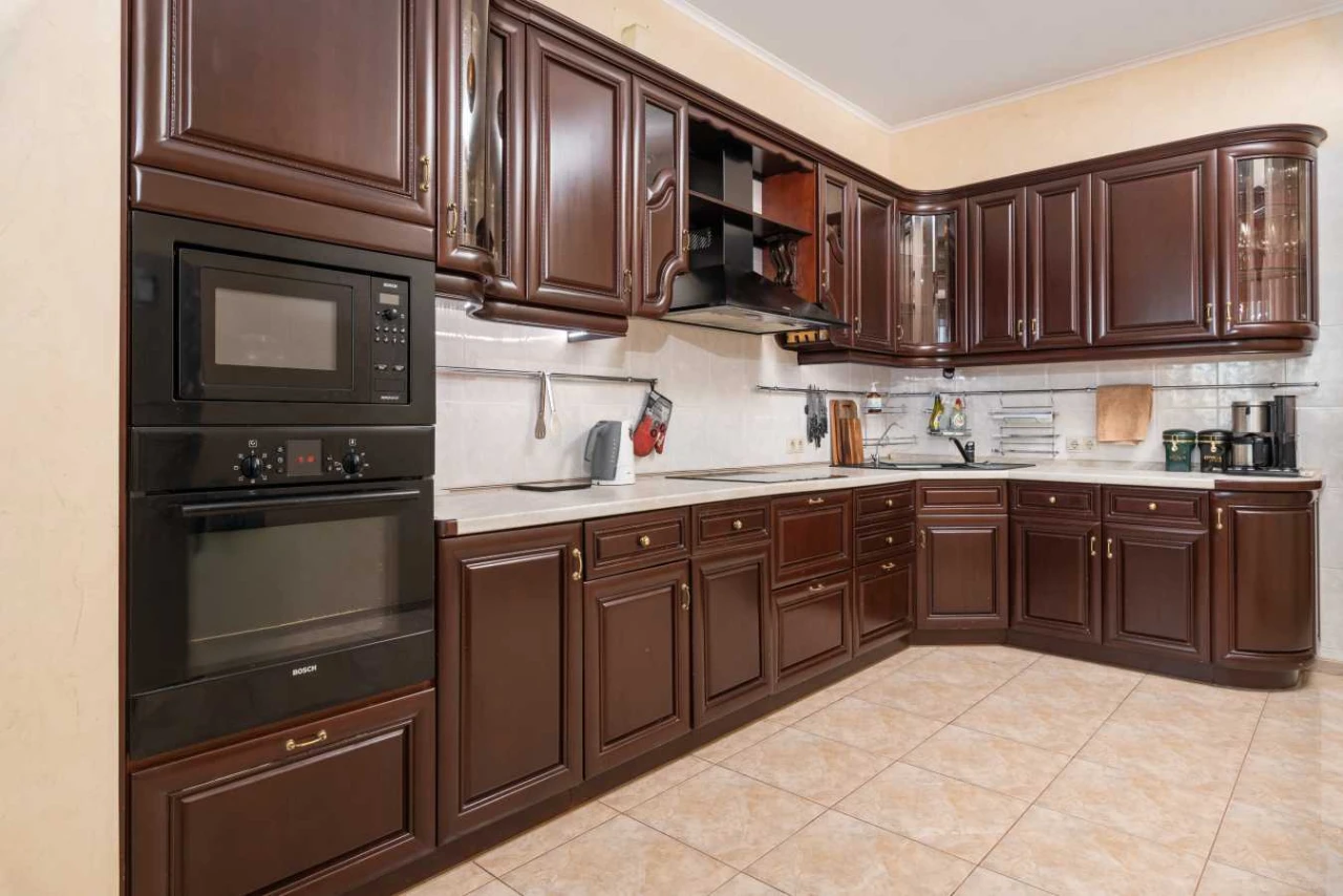 Продаж 3-кімнатній квартири 120 м², провулок Маршала Тимошенка,