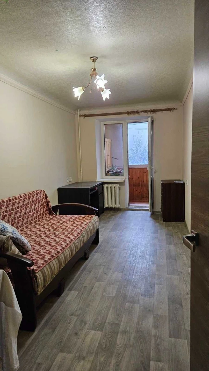 Продаж 2 к. квартири Залютино 10 хвилин Холодна Гора