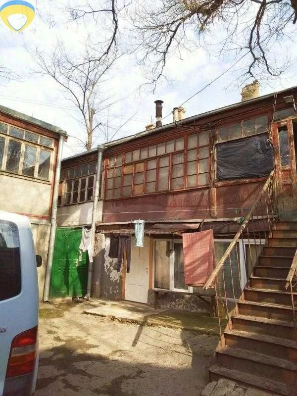 For Sale: Independent 2-room apartment on Peresype
