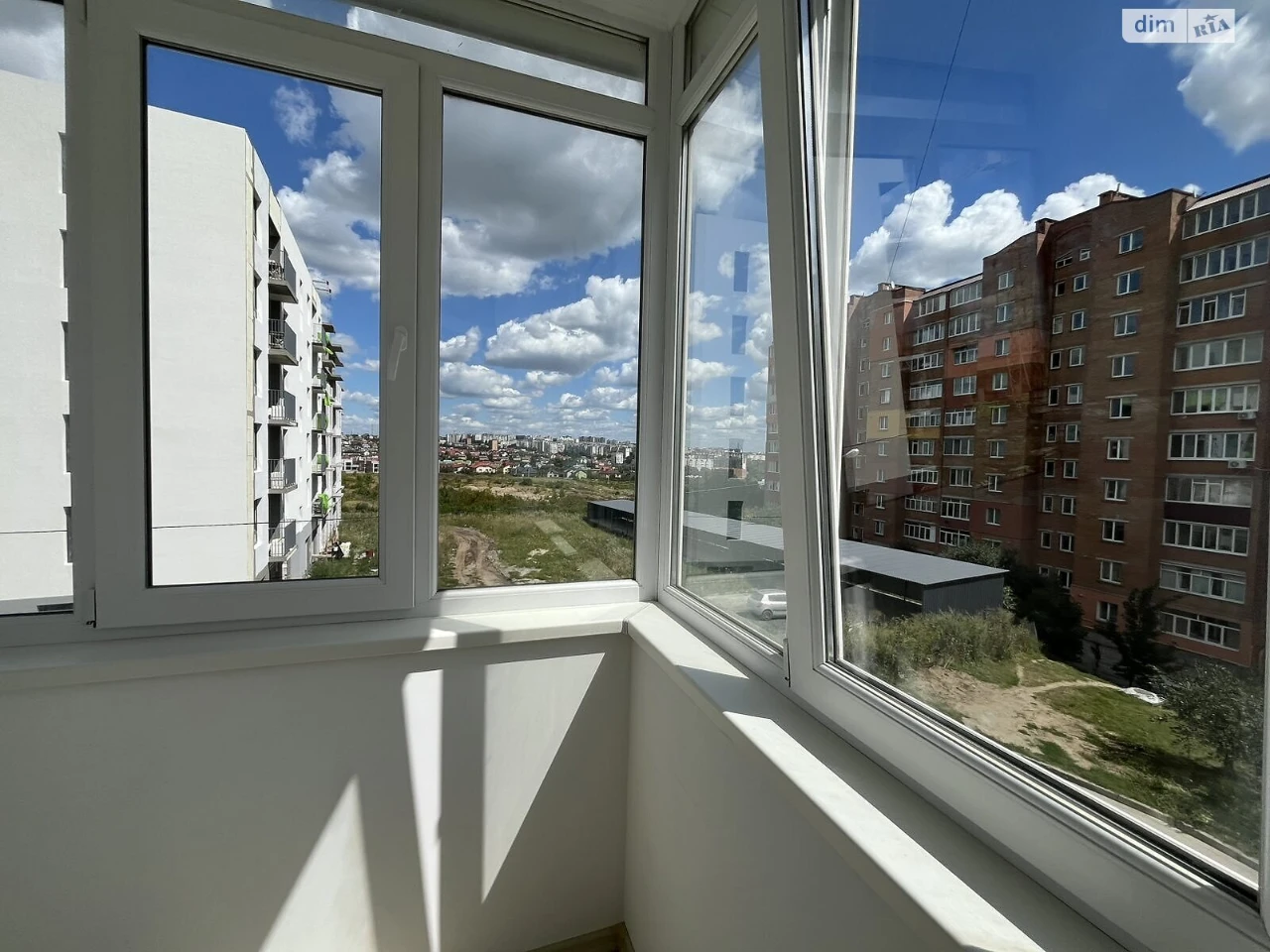 Продаж Квартира Виставка