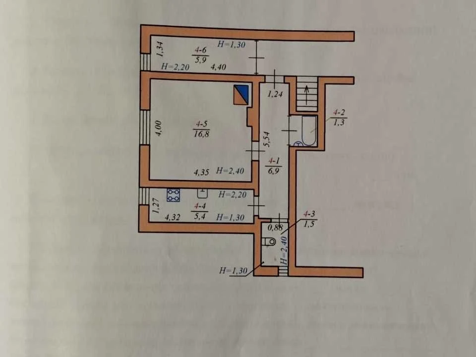 Apartment. Chernivtsi, Storozhenetska St.