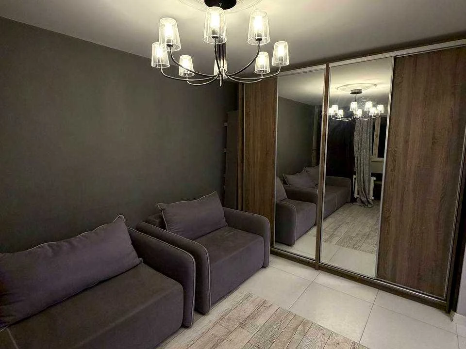 Apartment. Kazarmenna str., Kyiv