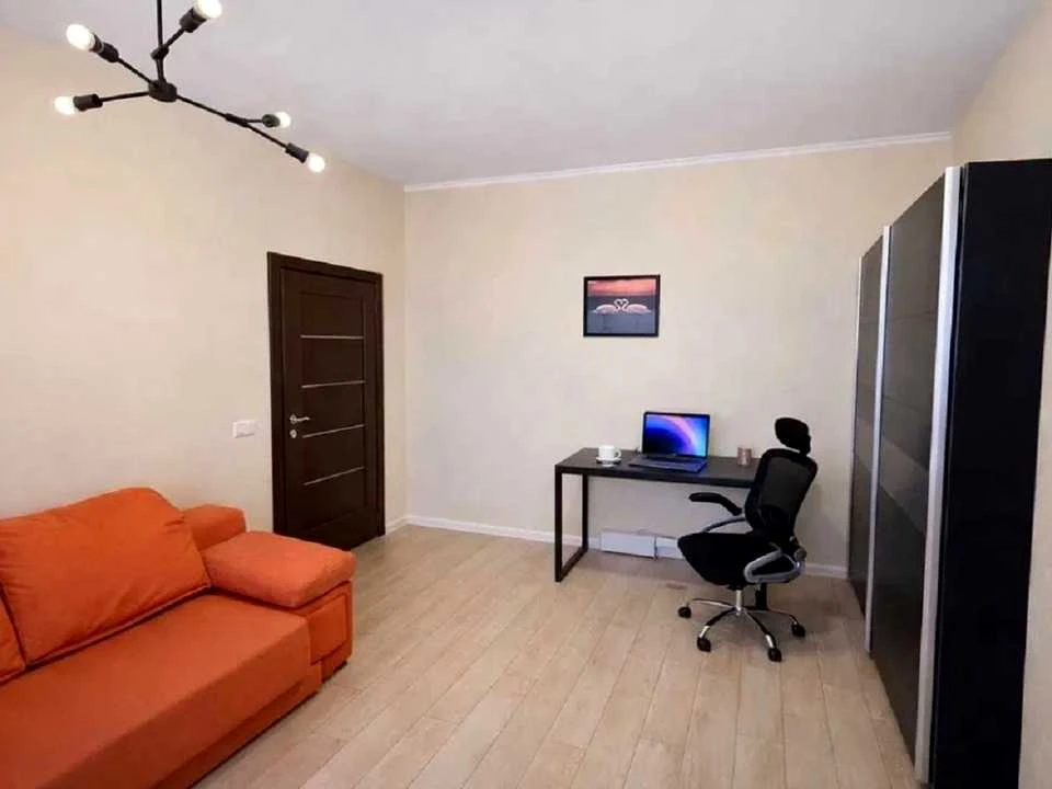 Apartment. Volodymyr Iasiuk Avenue, Kyiv