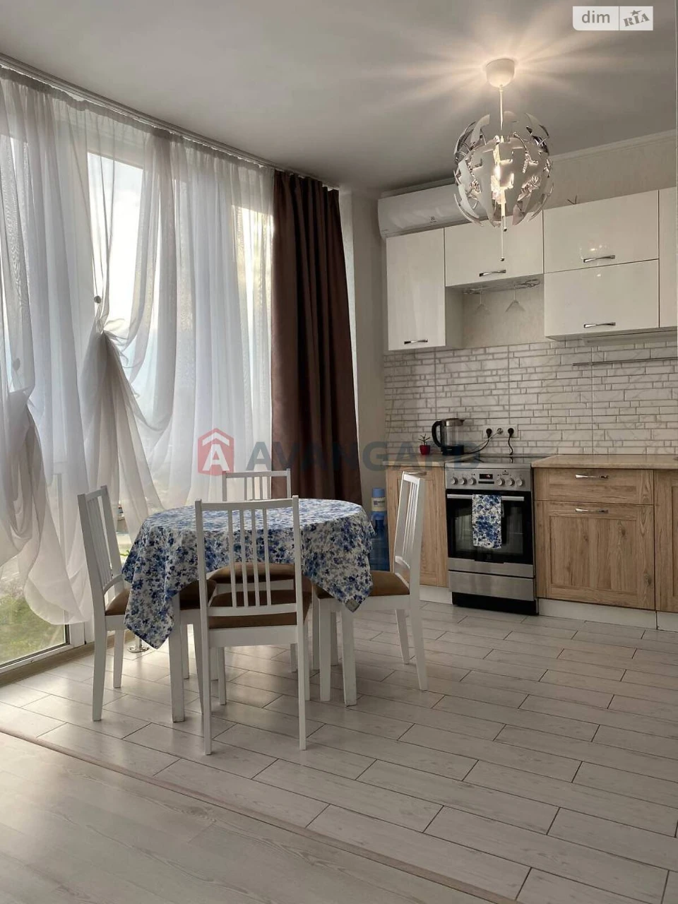 Long-Term Rental Apartment Dniprovsky