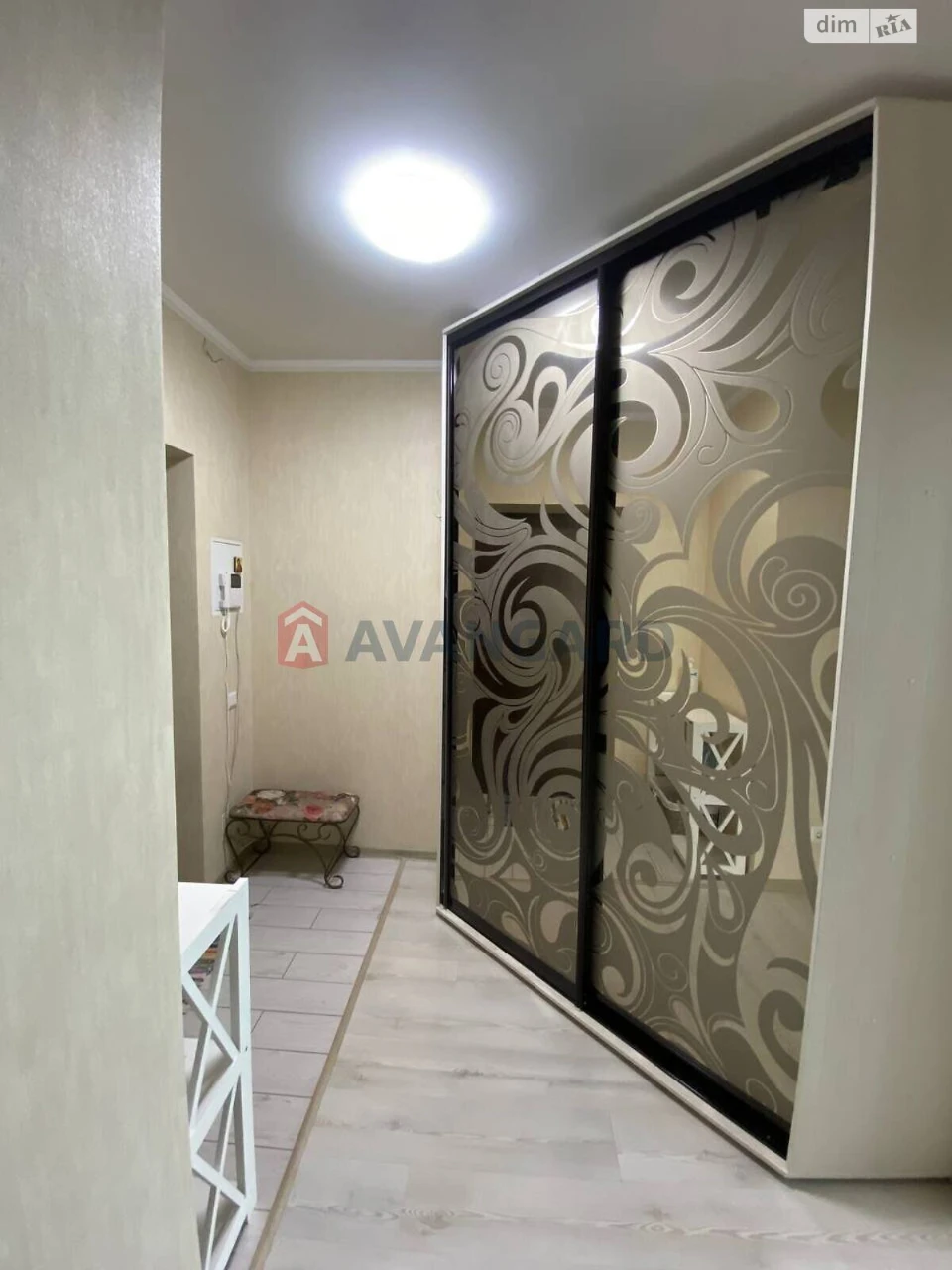 Long-Term Rental Apartment Dniprovsky