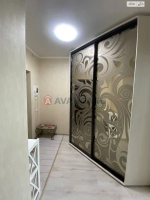 Long-Term Rental Apartment Dniprovsky