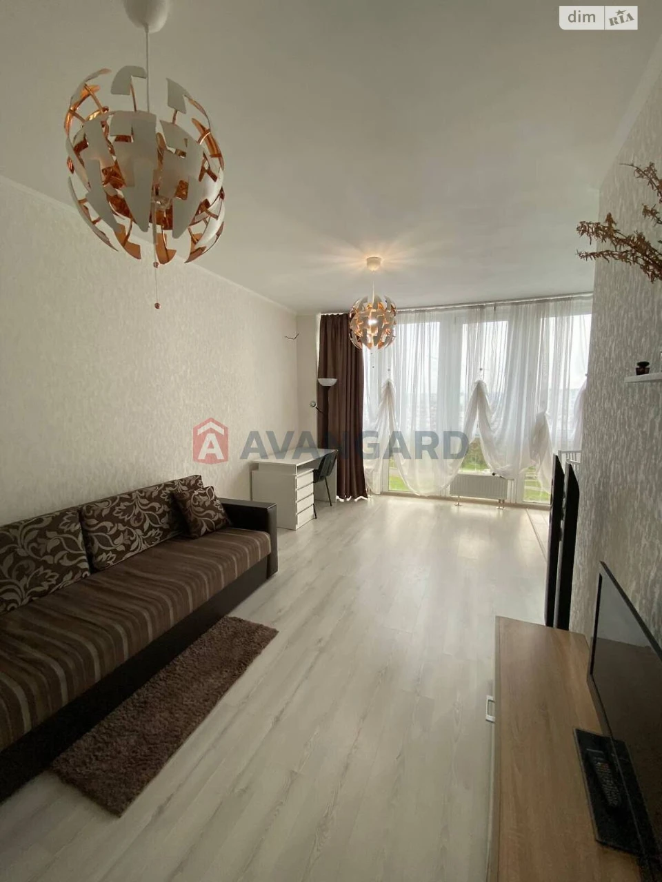 Long-Term Rental Apartment Dniprovsky