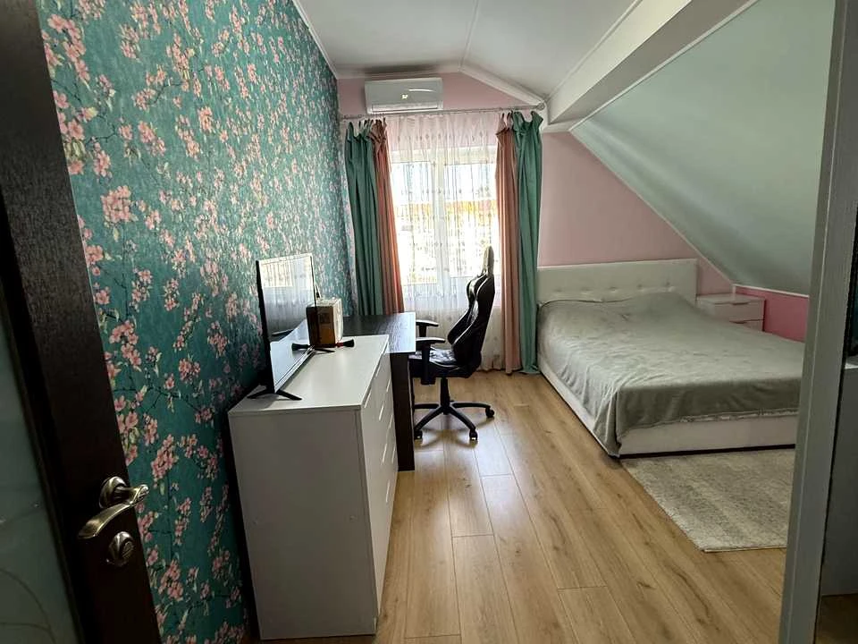 House. Meadow Street, Kyiv