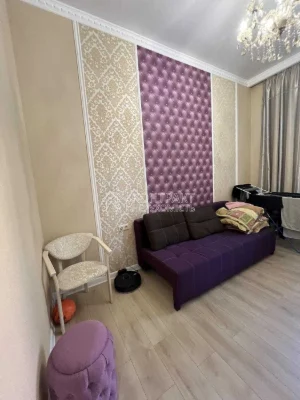 Продаєтся 2к квартира , Ярослава Мудрого, центр