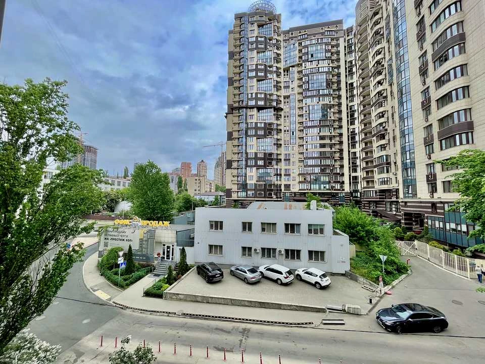 Apartment. Vasil Tutennyka st., Kyiv