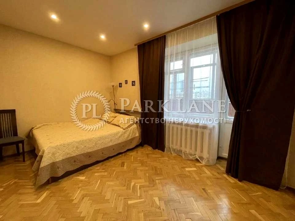 Apartment. Panasa Myrnego st., Kyiv