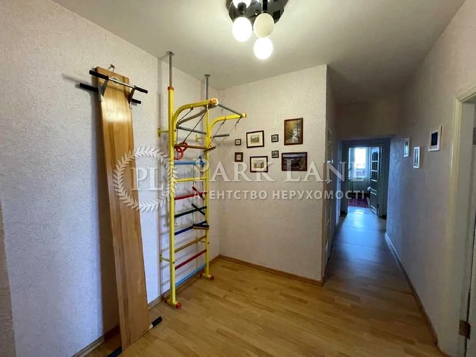 Apartment. Panasa Myrnego st., Kyiv