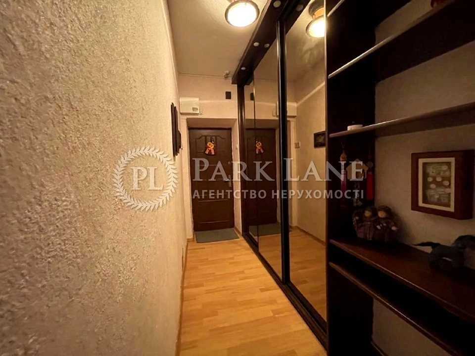 Apartment. Panasa Myrnego st., Kyiv