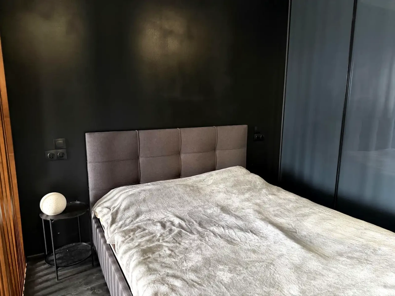 Rent 1-bedroom apartment 52 sq.m. 18/25 floor.