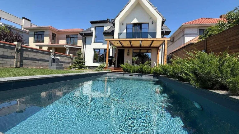 Продам Дом в Совиньоне у моря, 210 м², скандинавский стиль,