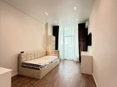 Apartment. Kyiv, Berezaysky Prospect.