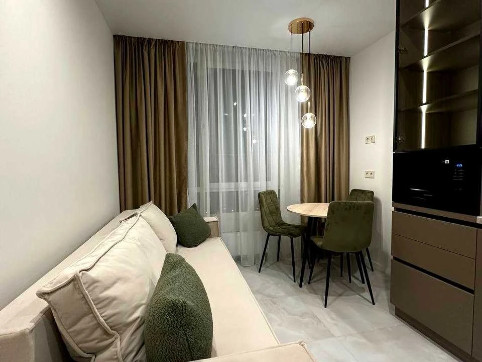 Apartment. Rodyny Kisteriv Street, Kyiv