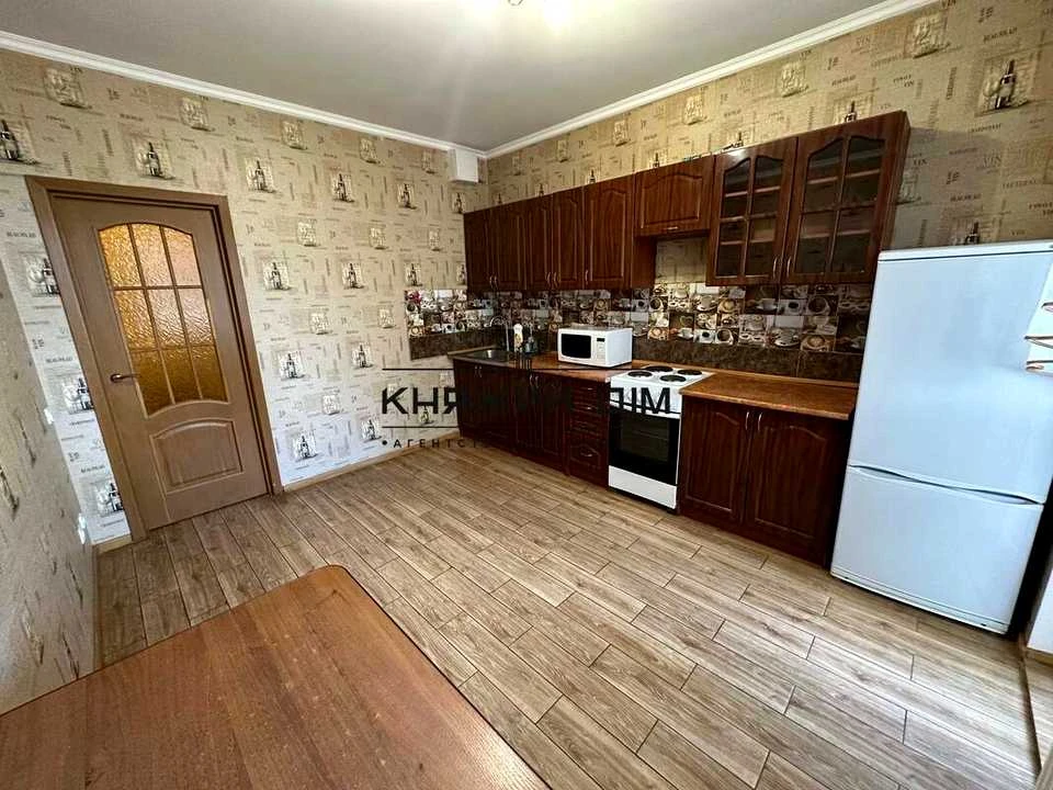 Квартира. Київ, Бориса Гмирі вул.