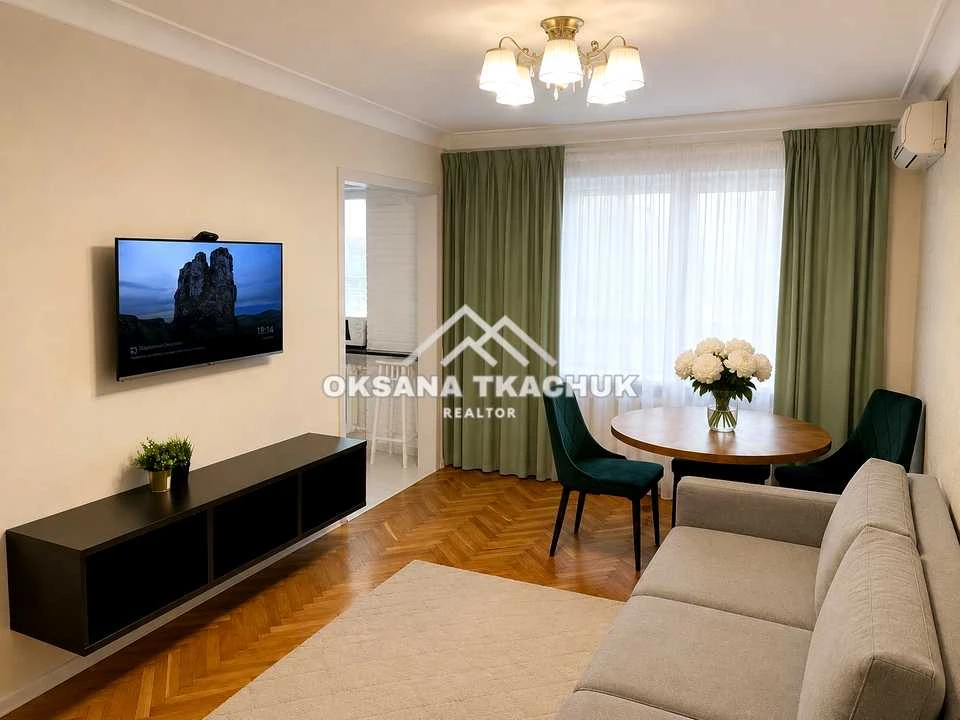 Apartment. Antonovicha Street, Kyiv