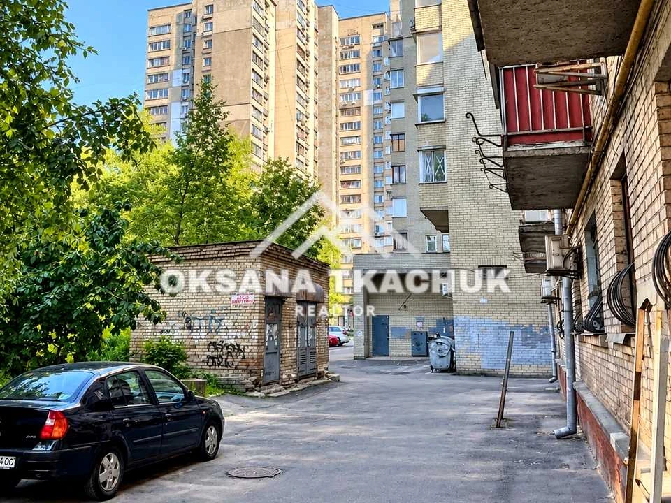 Apartment. Antonovicha Street, Kyiv