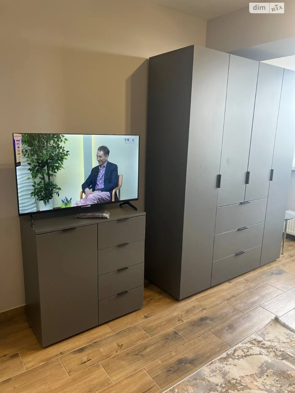 One-Bedroom Apartment for Sale - Aviamisto
