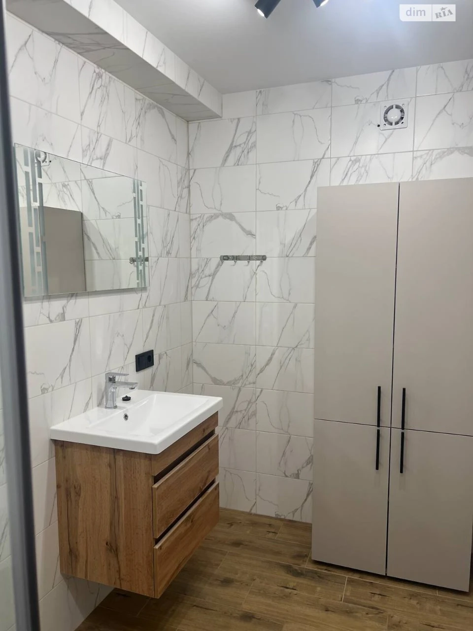 One-Bedroom Apartment for Sale - Aviamisto