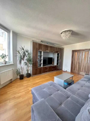 Продаж 3-кімнатної квартири (99 м2) вул. Степана Рудницького 3/7