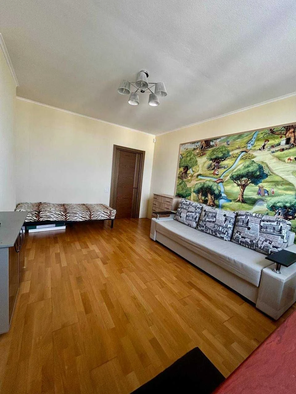 Продаж 3-кімнатної квартири (99 м2) вул. Степана Рудницького 3/7
